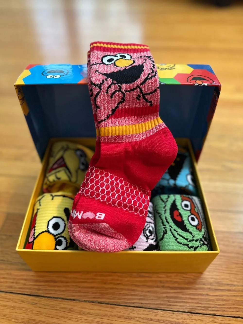 Bombas Youth Calf - Sesame Street Socks